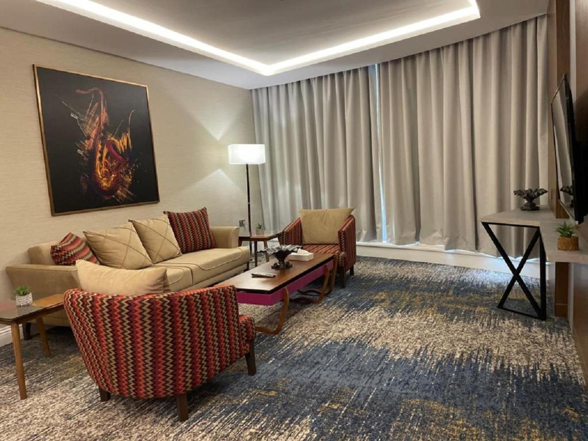 Remaz Suites Hotel Al Al Jubail Eksteriør bilde