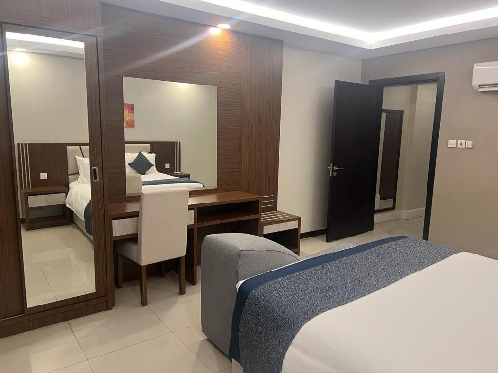 Remaz Suites Hotel Al Al Jubail Eksteriør bilde