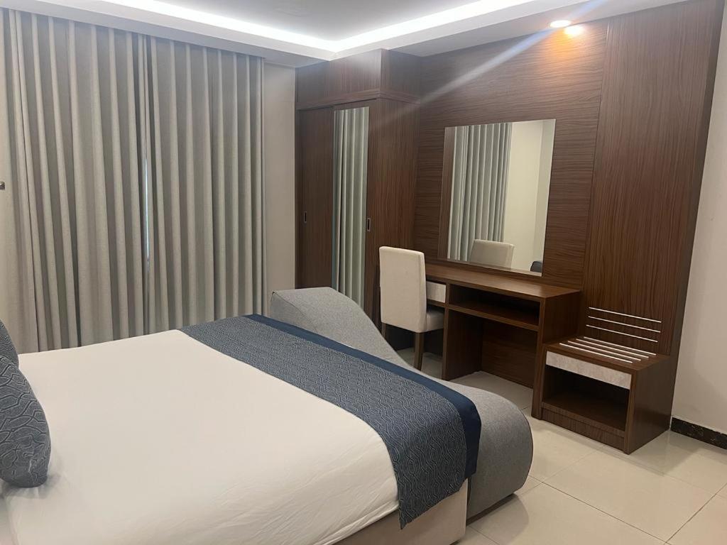 Remaz Suites Hotel Al Al Jubail Eksteriør bilde