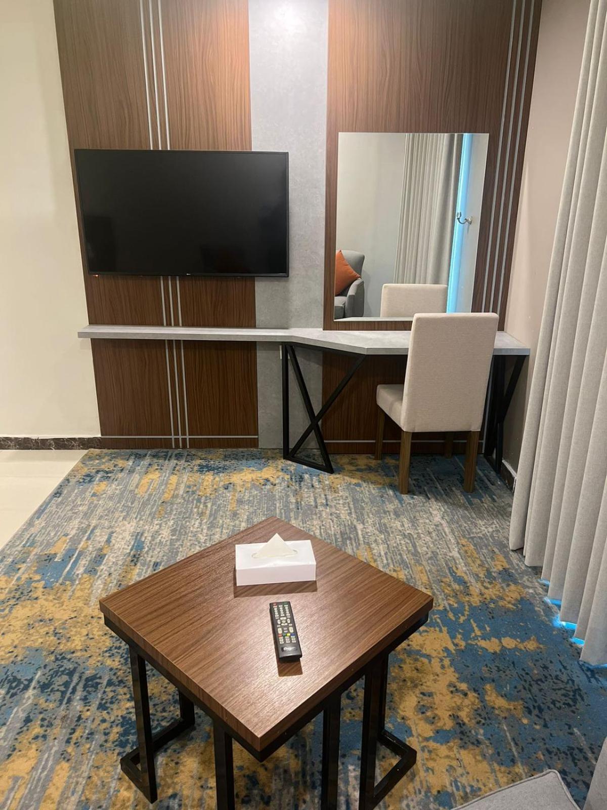 Remaz Suites Hotel Al Al Jubail Eksteriør bilde