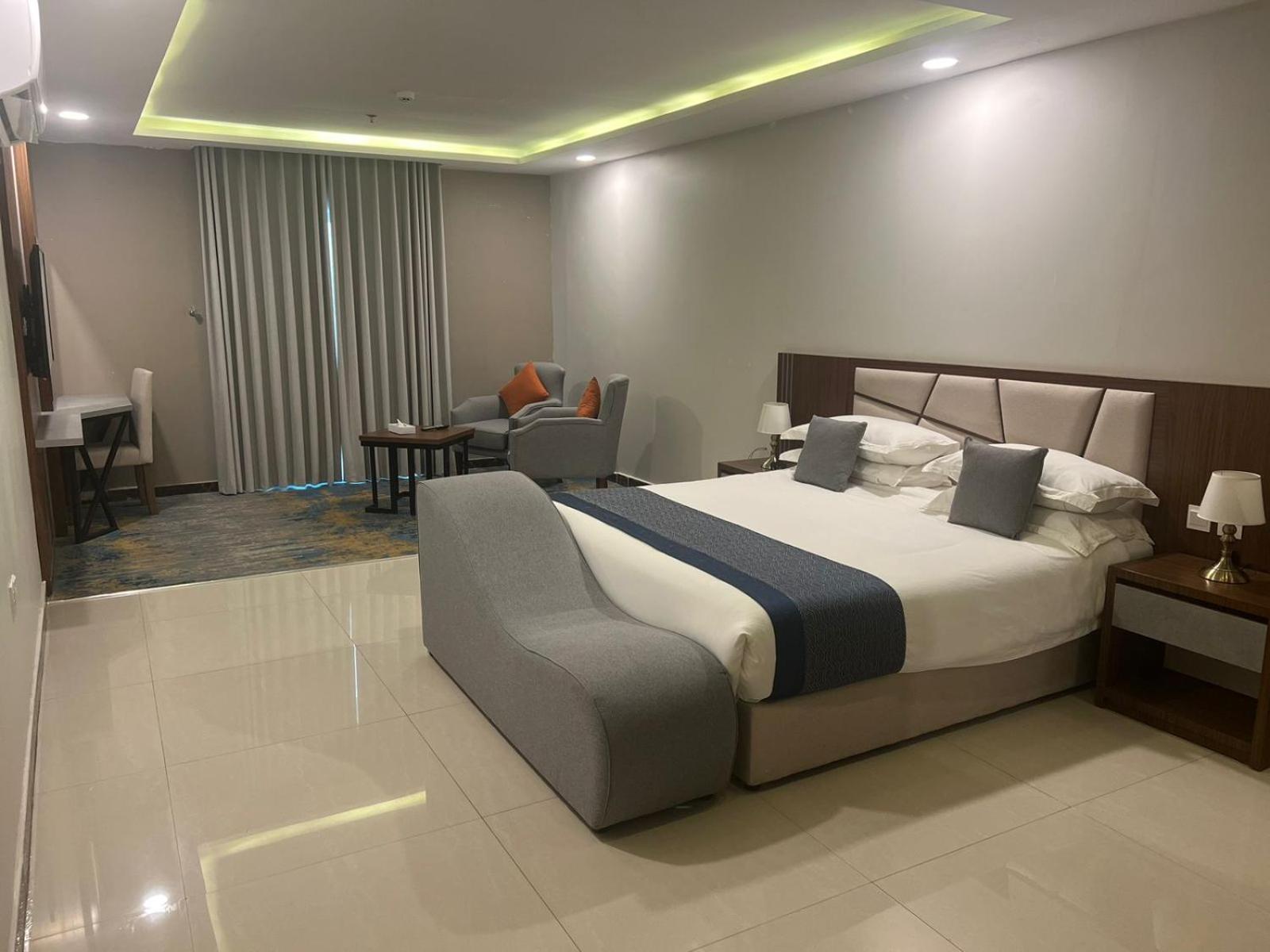 Remaz Suites Hotel Al Al Jubail Eksteriør bilde