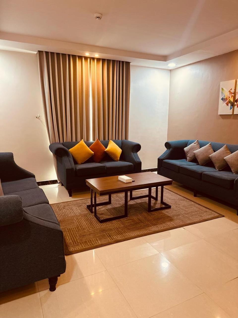 Remaz Suites Hotel Al Al Jubail Eksteriør bilde