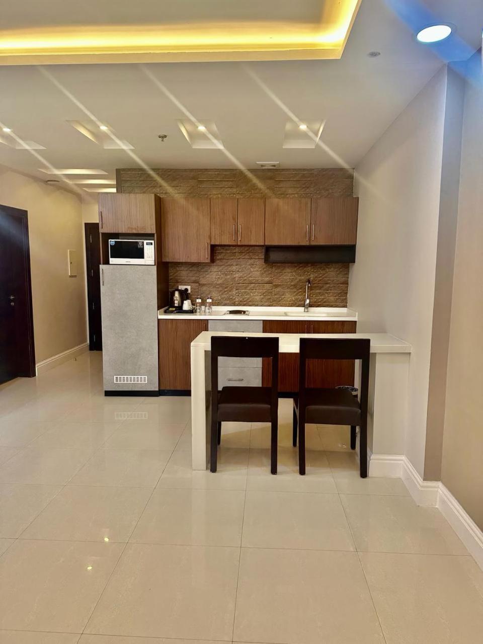 Remaz Suites Hotel Al Al Jubail Eksteriør bilde