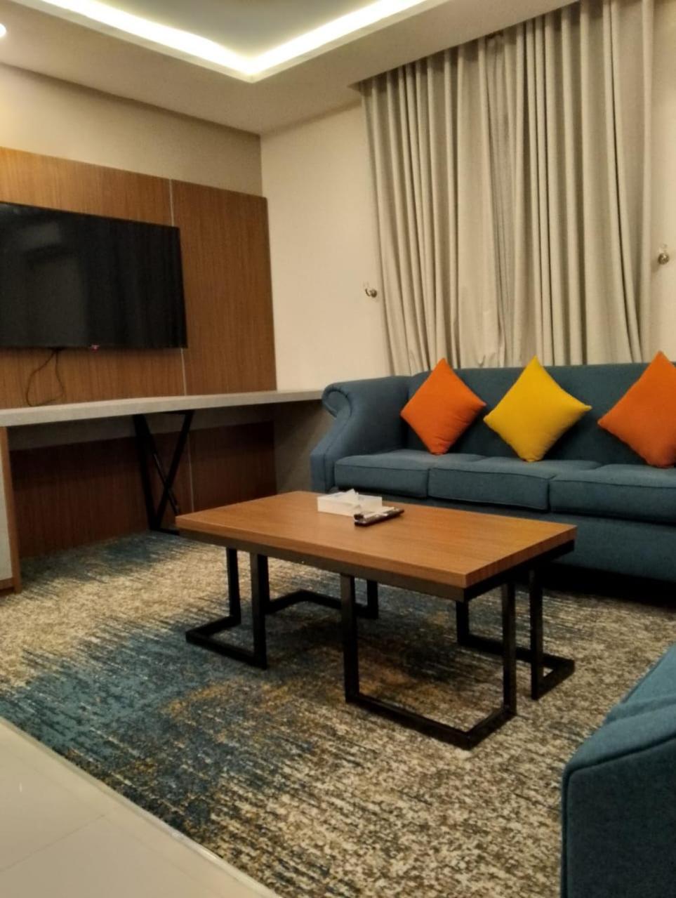 Remaz Suites Hotel Al Al Jubail Eksteriør bilde