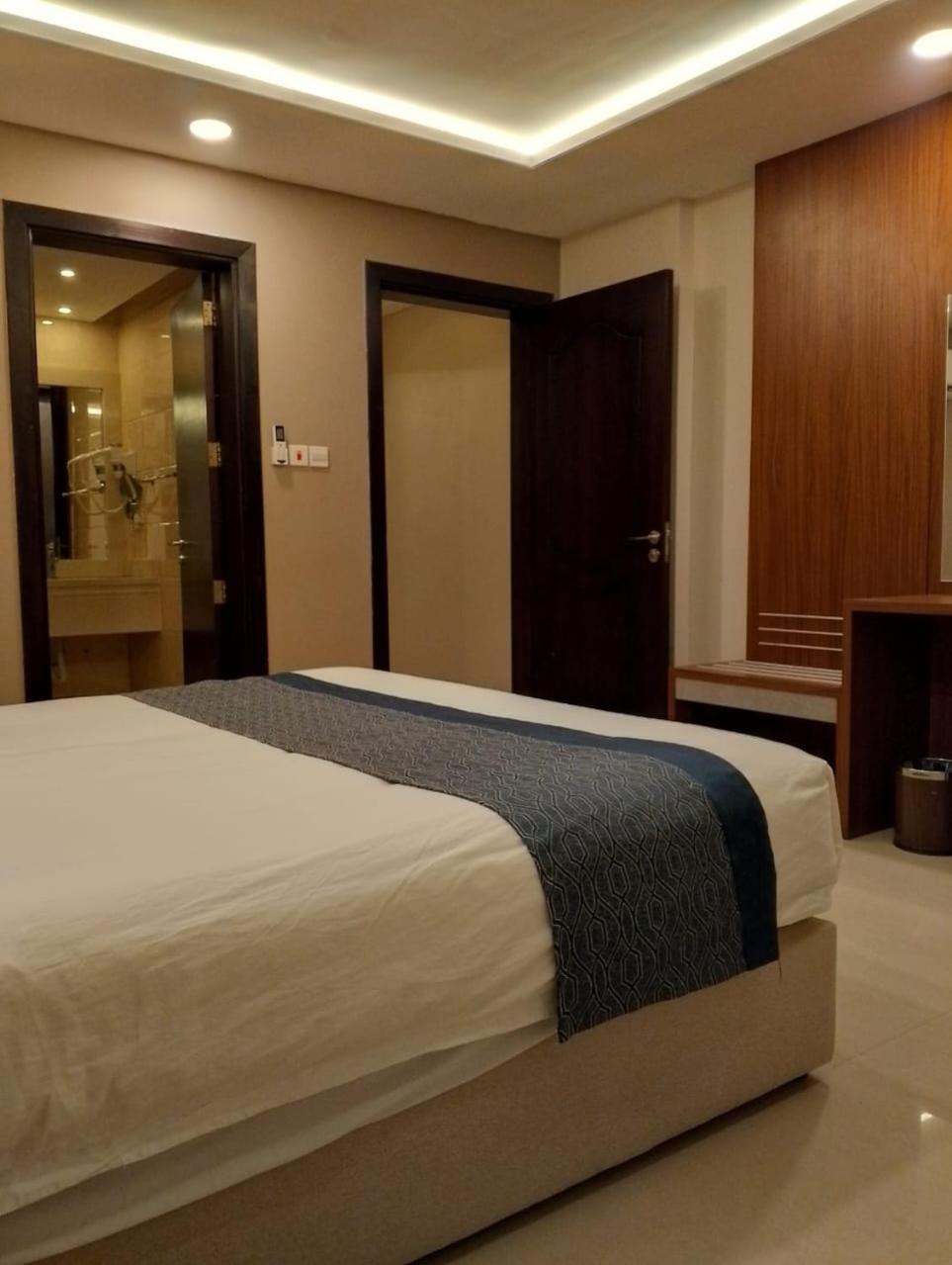Remaz Suites Hotel Al Al Jubail Eksteriør bilde